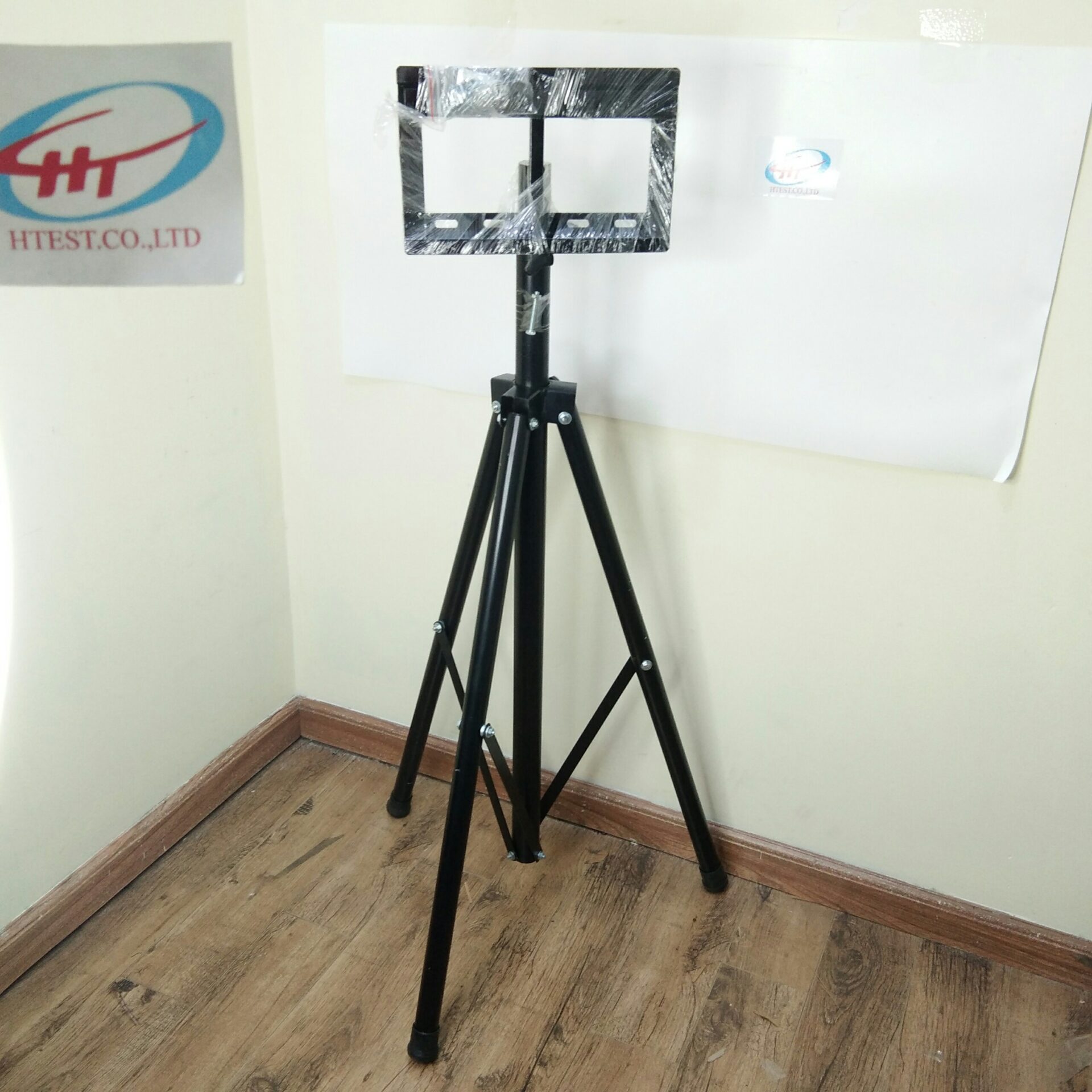 Chân màn hình di động 40″-60″ inch 1.2m