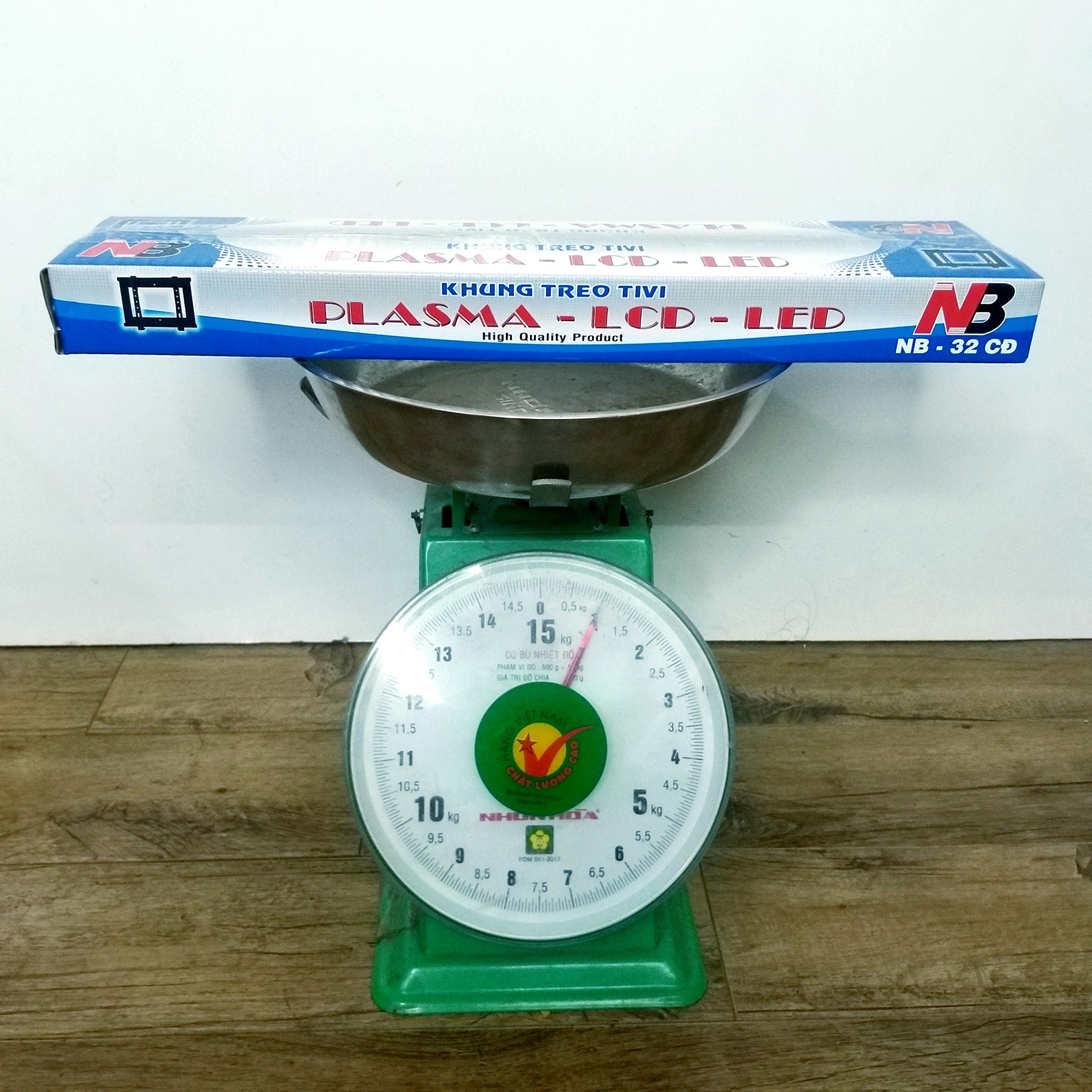 Khung treo TV 19″-40″ Cố Định NB – 32 CĐ